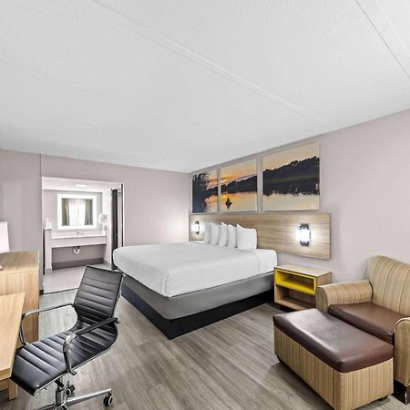 Days Inn By Wyndham Гейнсвил Екстериор снимка